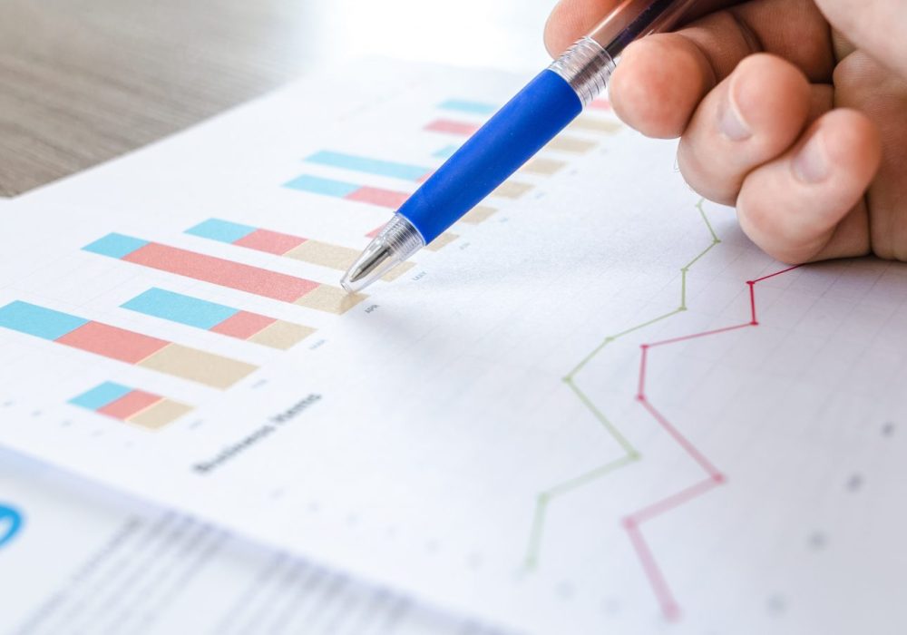 chart-data-desk-590022-1800x900 (1)